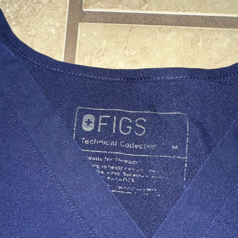 Figs Short Sleeve scrub top